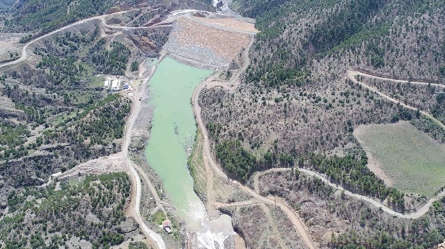 Dereboğazı Barajı 3 milyon 756 bin metreküp su biriktirme kapasitesine sahip.