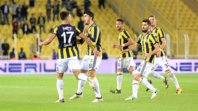 Ozan Tufan, 3 sezondur Fenerbahçe forması giyiyor.