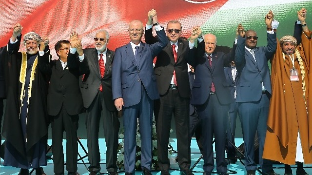 Yenikapı'da 'Zulme Lanet Kudüs'e Destek' mitingi düzenlendi.