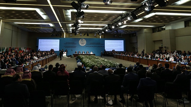 İstanbul'da tarihi İslam İşbirliği Teşkilatı Zirvesi gerçekleştirildi