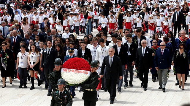 19 Mayıs törenleri Anıtkabir'den başladı.
