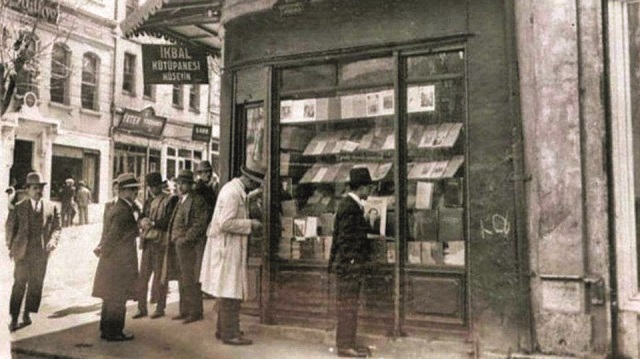 onlarca yayınevi, gazete, dergi ve matbaa binasında Türk Basın Tarihi’nin yüzelli yılı yazıldı.