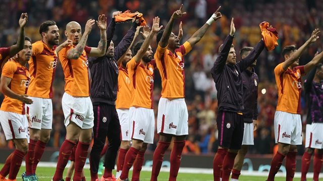 Galatasaray, gelecek sezon giyeceği iç saha formasını tanıttı.