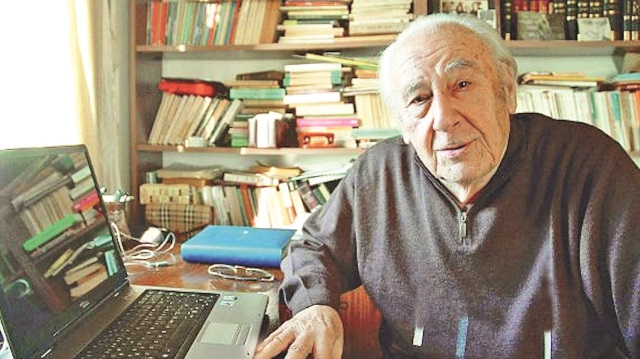​Yazar Oktay Akbal