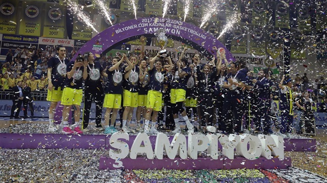 Fenerbahçe Kadın Basketbol Takımı sezonu şampiyonlukla tamamladı.
