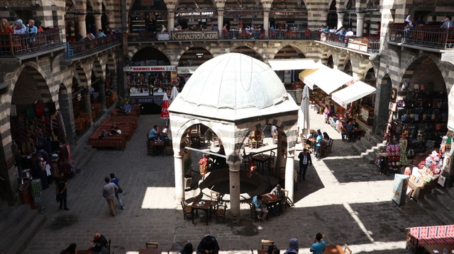 Diyarbakır, sağlanan huzurla turizmde ivme yakaladı.