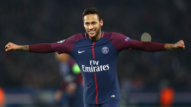 Sezon başında PSG'ye transfer olan Neymar'ın adı Real Madrid'le anılıyordu.