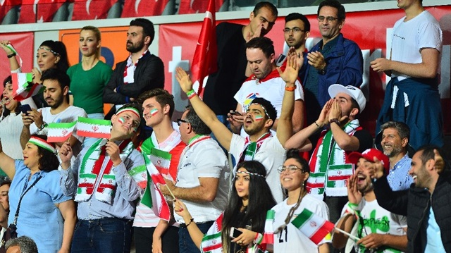 3. İstanbul Başakşehir Fatih Terim Stadı'ndaki mücadelede tribünlere gelen taraftarların büyük bölümünü İranlı futbolseverler oluşturdu.