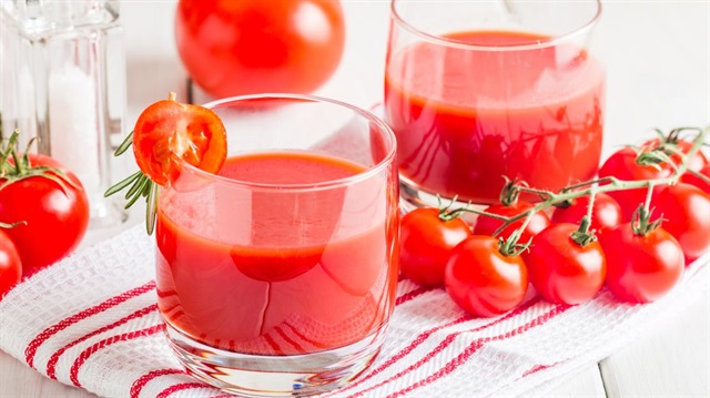 Meyvenin en besleyici formu olan domates suyunun sağlık için birçok faydası var. 