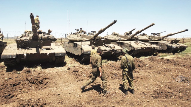 İsrail, Suriye sınırında işgal altında tuttuğu Golan tepelerine son dönemde askeri tahki- matı yoğunlaştırmıştı.