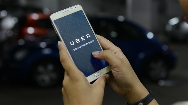 Yolcular butona bastıklarında Uber yolcunun bulunduğu konumun bilgisini polise iletiyor.