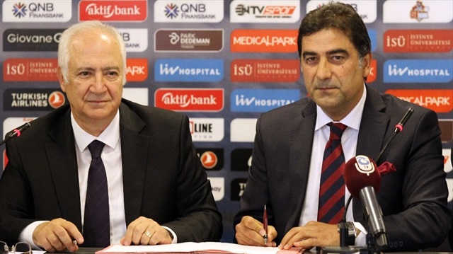 Trabzonspor, teknik direktör Ünal Karaman'la resmi sözleşme imzaladı.