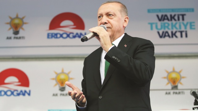 Cumhurbaşkanı ve AK Parti Genel Başkanı Tayyip Erdoğan, muhalefetin tutumunu eleştirdi. 