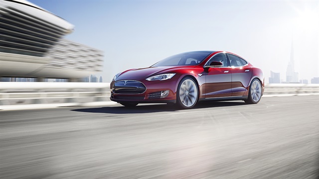Tesla, otomobillerinde çalışan diğer sistemlerin kodlarını da açık kaynaklı olarak yayınlayacak.