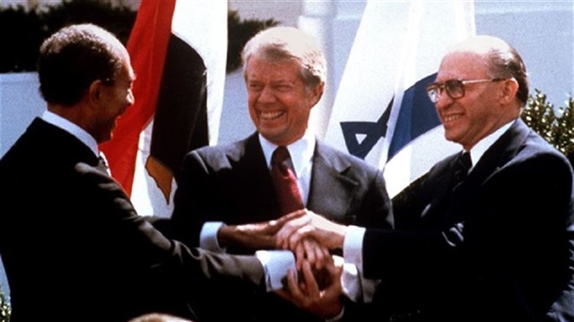 Mısır'la İsrail arasında imzalanan Camp David Anlaşması, Arap dünyasında büyük bir tartışma yaratmıştı.