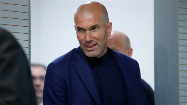 Zinedine Zidane'ın uzun vadede Fransa Milli Takımı'nı çalıştıracağı iddia ediliyor.