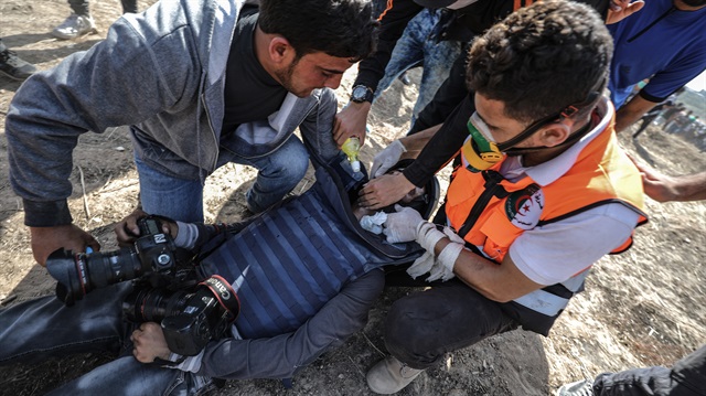 İşgalci İsrail güçleri, Filistinlilere yönelik saldırıları takip eden gazetecileri de hedef almıştı