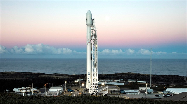 Elon Musk'ın şirketi SpaceX, telekom alanında en büyük ve en güçlü uyduyu fırlattı