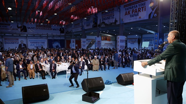 Cumhurbaşkanı Erdoğan, Diyarbakır'da kaanat önderleriyle iftar programında konuştu. 