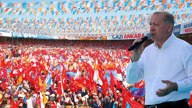 Ankara’daki dev mitingde on binlerce vatandaşla buluşan Cumhurbaşkanı Erdoğan, Ankaralılara üç müjde verdi.