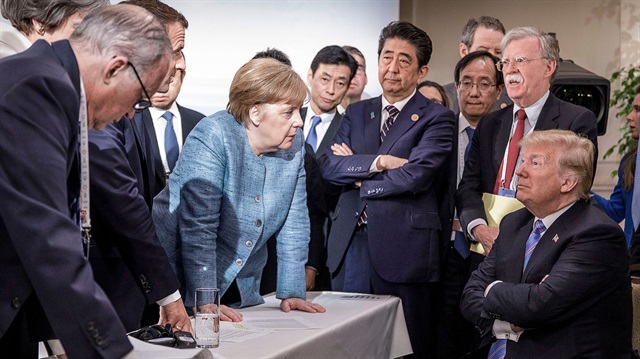 Kanada'da gerçekleştirilen G7 zirvesindeki bu kare, tüm dünyada çok konuşuldu.