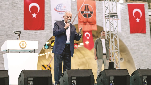 Başbakan Binali Yıldırım, AK Parti’nin Uşak mitinginde konuştu