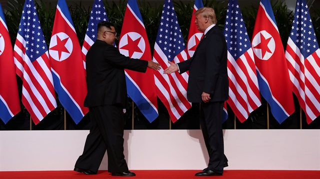 Trump ile Kim Jong-un'u ilk kez kez bir araya getiren tarihi zirve Singapur'da gerçekleşti.