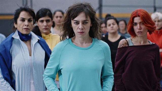 Avlu dizisi Star Tv'de ekrana geliyor.