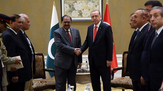 Cumhurbaşkanı Erdoğan ile Pakistanlı mevkidaşı Memnun Hüseyin. Arşiv.