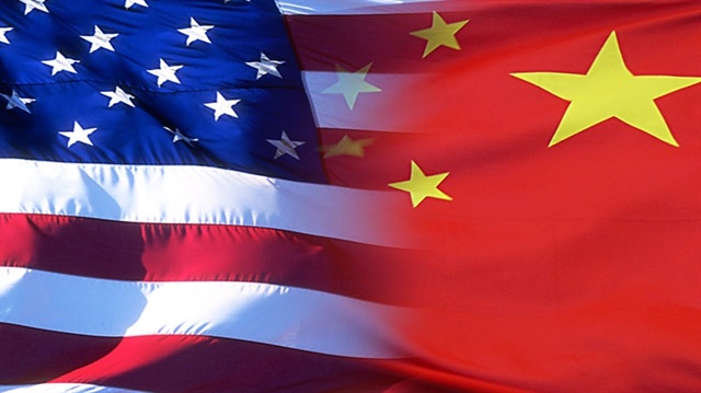 Çin, ABD'ye aynı oranda gümrük vergisiyle karşılık vereceğini açıkladı.
