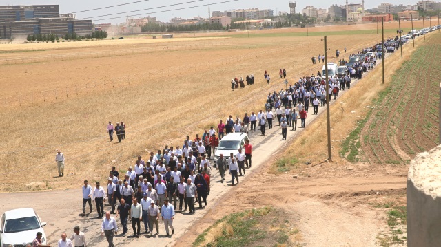 AK Parti Şanlıurfa Milletvekili İbrahim Halil Yıldız’ın ağabeyi Mehmet Şah Yıldız, bakanlar ve binlerce vatandaşın katıldığı törenle toprağa verildi