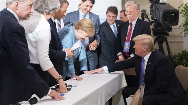 ABD Başkanı Donald Trump, G7 zirvesinde çekilen fotoğrafın kendi perspektifinden çekilenini yayımladı. 
