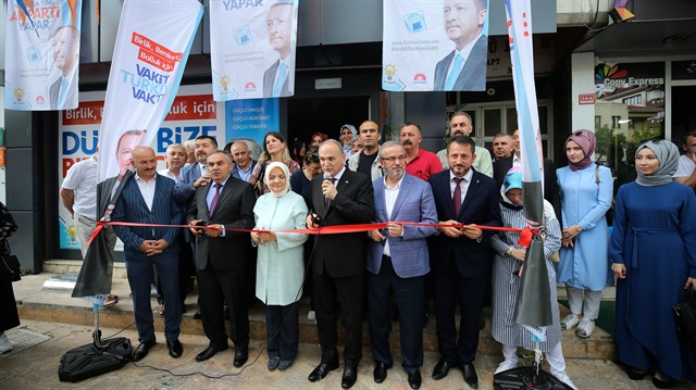 وزير الصناعة التركي يُبشر بالبدء في تأسيس 5 مناطق صناعية عملاقة