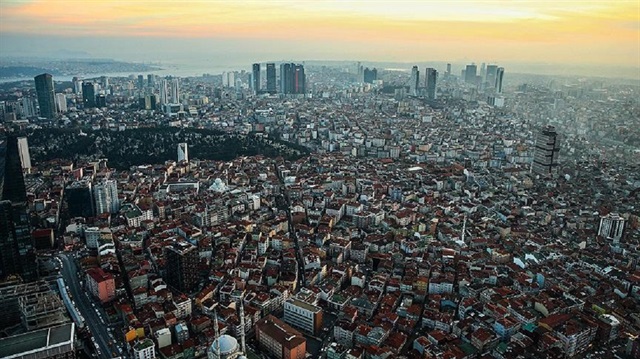 Türkiye'de tek başına yaşayan bekarların sayısı 2017'de 3,5 milyona yaklaştı.
