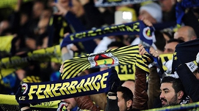 Fenerbahçeli taraftarlar kombinelere yoğun ilgi gösterdi.