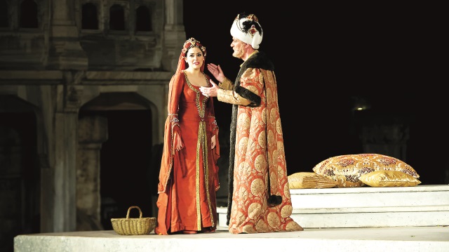 254 kişilik “Troya” operası kasım ayında seyirciyle buluşacak.