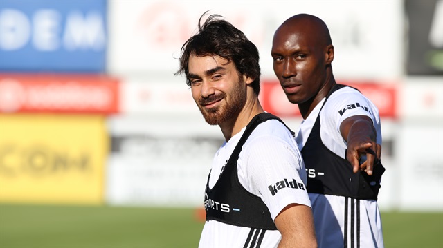 Veli Kavlak geride bıraktığımız sezon Beşiktaş U21'de iki maça çıkmıştı.