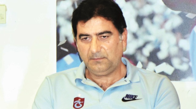 ​Trabzonspor Teknik Direktörü Ünal Karaman