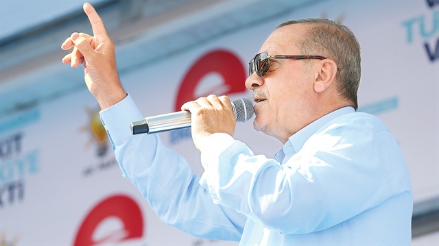 ​Cumhurbaşkanı ve AK Parti Genel Başkanı Tayyip Erdoğan, kendisini dinlemeye gelen 100 bin Şanlıurfalıya seslendi. 