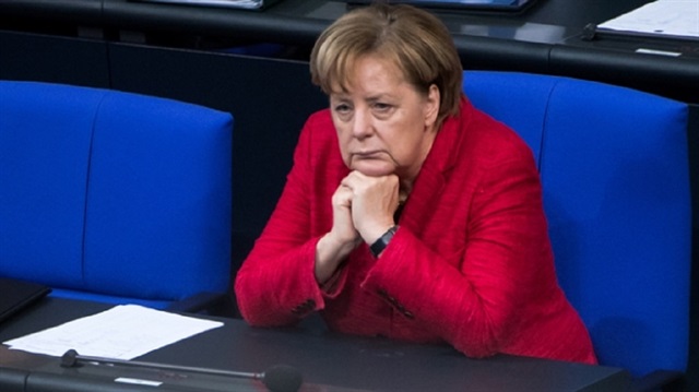 خبر غير سار لميركل: أغلبية الألمان يؤيدون استقالتها من الحكومة  