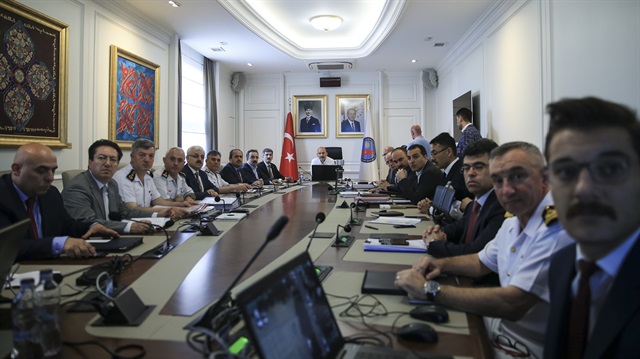 Süleyman Soylu receives latest updates by local authorities via video conference