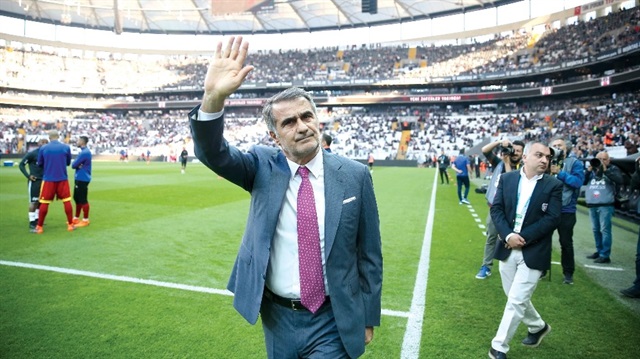 Şenol Güneş yönetimindeki Beşiktaş geride bıraktığımız sezonu 4. sırada tamamlamıştı.