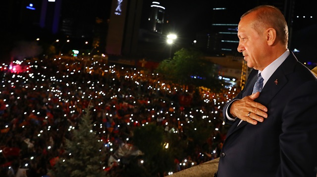 Cumhurbaşkanı Erdoğan, seçim zaferinin ardından balkon konuşması yaptı.