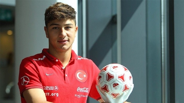 Güven, Türkiye U19 Takımı'nda çıktığı 7 maçta 3 gol attı.