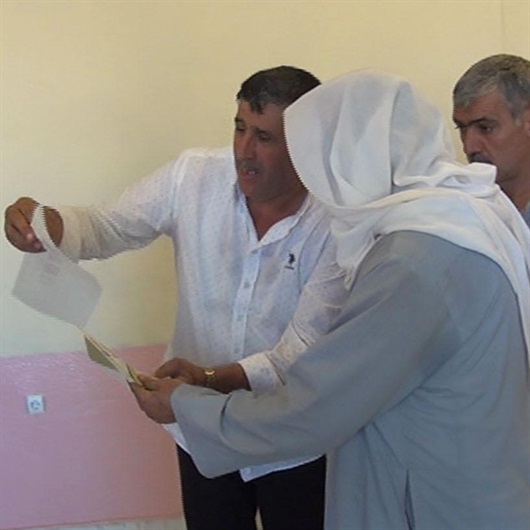 Mardin'de muhtar seçmeni HDP'ye oy versin diye yönlendirdi