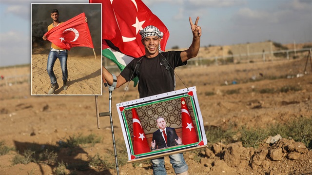 Filistinliler, boyunlarına astıkları Erdoğan fotoğraflarıyla mutlu bir tablo çizdiler.