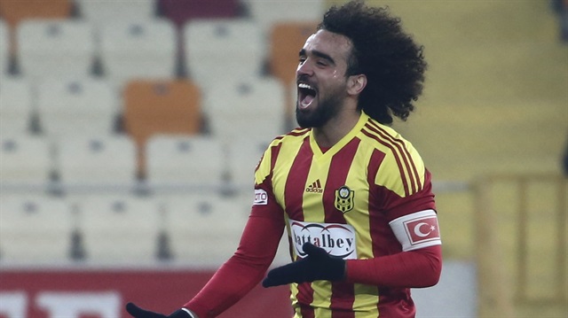 25 yaşındaki Sadık geride bıraktığımız sezon Yeni Malatyaspor formasıyla 31 resmi maçta forma giydi.