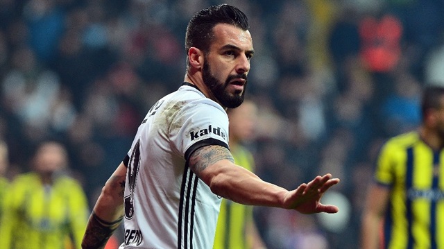 Geçtiğimiz sezon Beşiktaş formasıyla 43 maça çıkan Negredo, 15 gol ve 9 asiste imza atmıştı.
​