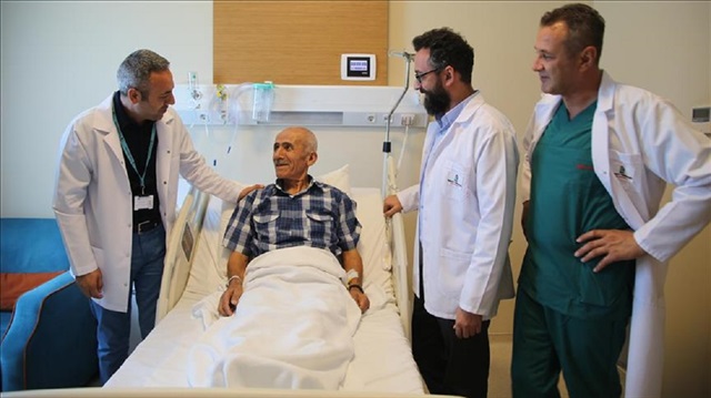 64 yaşındaki hasta, zorlu bir ameliyatla sağlığına kavuşarak literatüre girdi. 