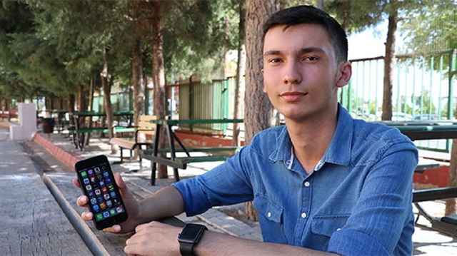 Kahramanmaraş’ta lise öğrencisi Yiğitcan Yılmaz, daha öncesinde Siri'nin de açığını bulmuştu.